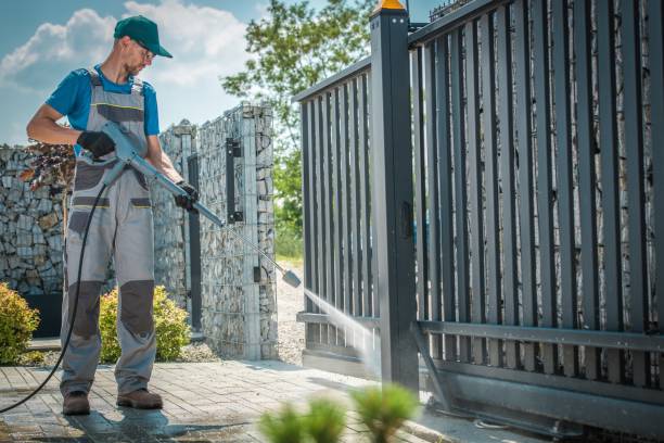 Best Roof Washing  in Hutchison, VA